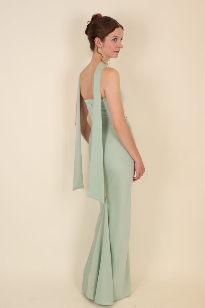 Figurbetontes Abendkleid mit Drapierung und Schal, salbei - Dein Kleiderladen