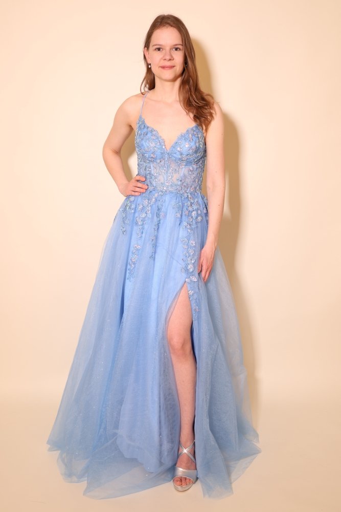 Glitzer - Tüllkleid mit floral bestickter Corsage, Rückenschnürung und Beinschlitz, hellblau - Dein Kleiderladen