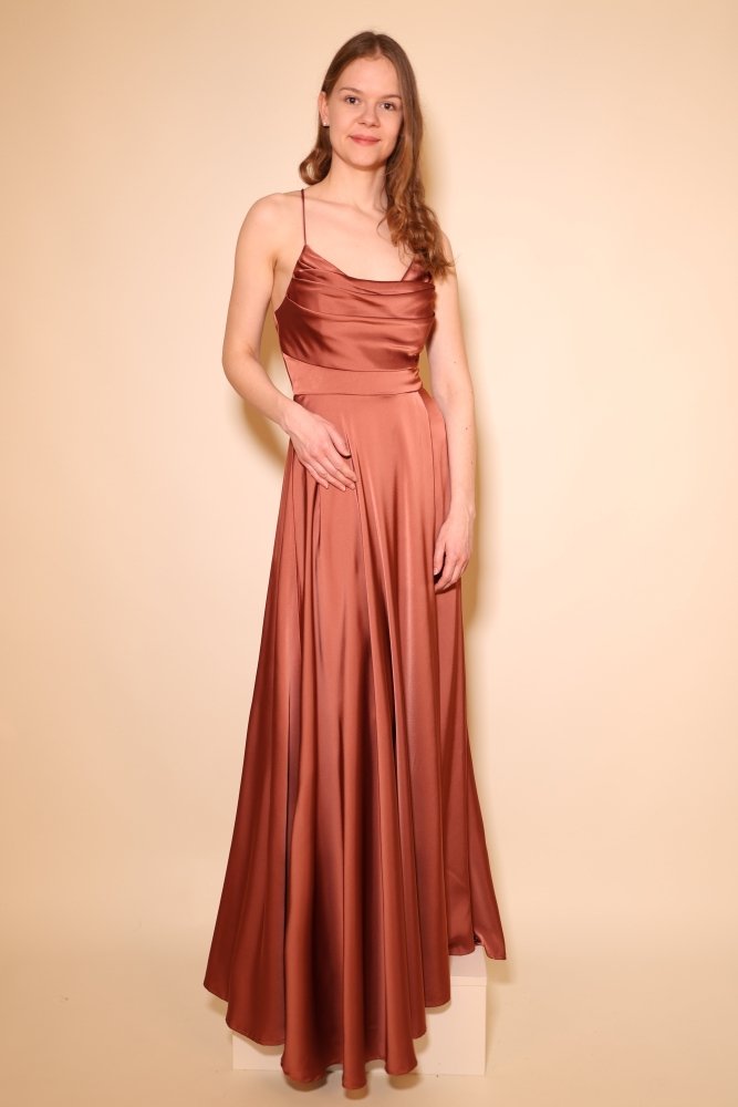 Langes Satin - Abendkleid mit Schlitz und Schnürung, terracotta - Dein Kleiderladen