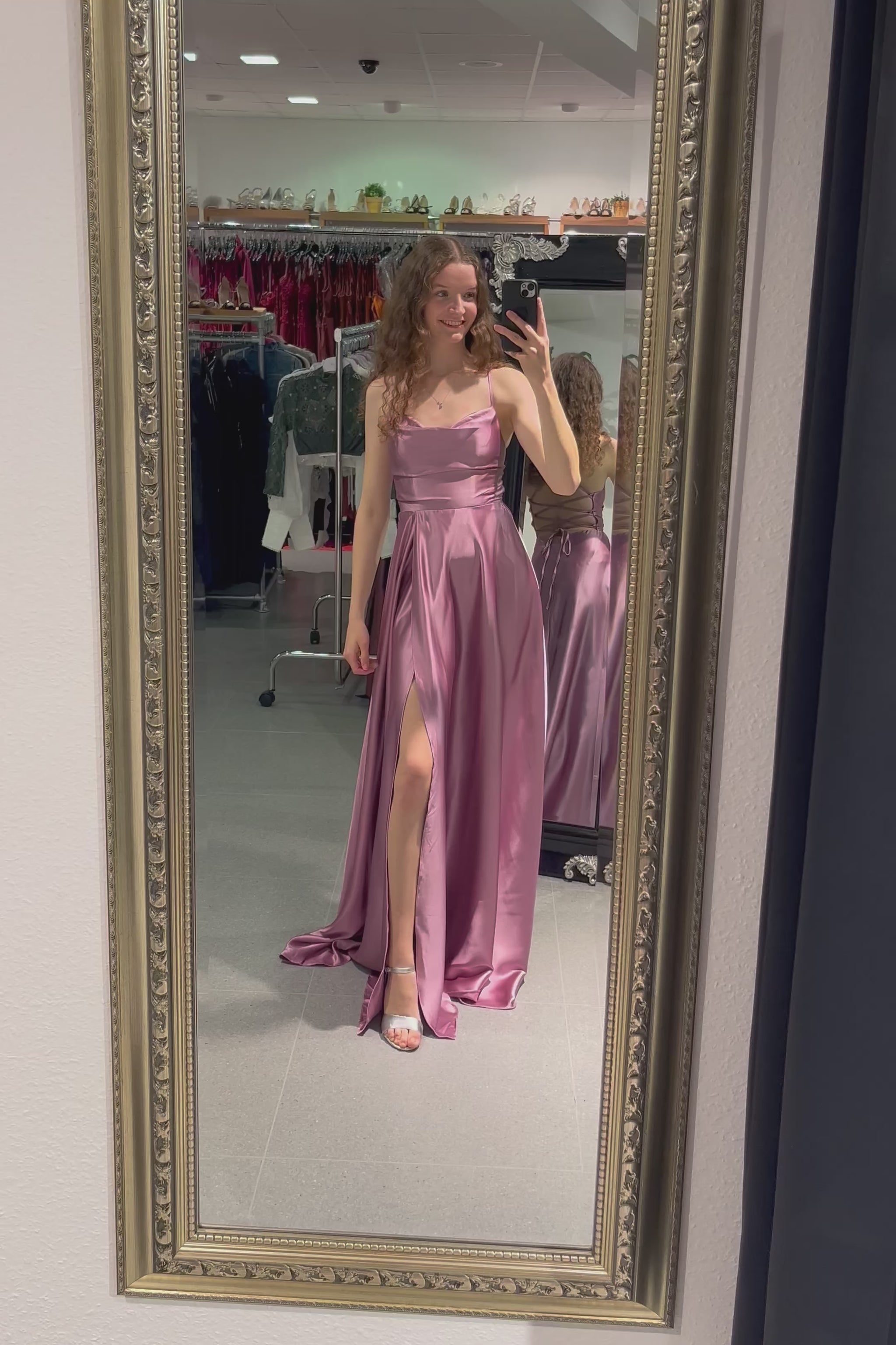 Ballkleid - Satin mit Schnürung, Schlitz und Wasserfallausschnitt, rosa - Dein Kleiderladen