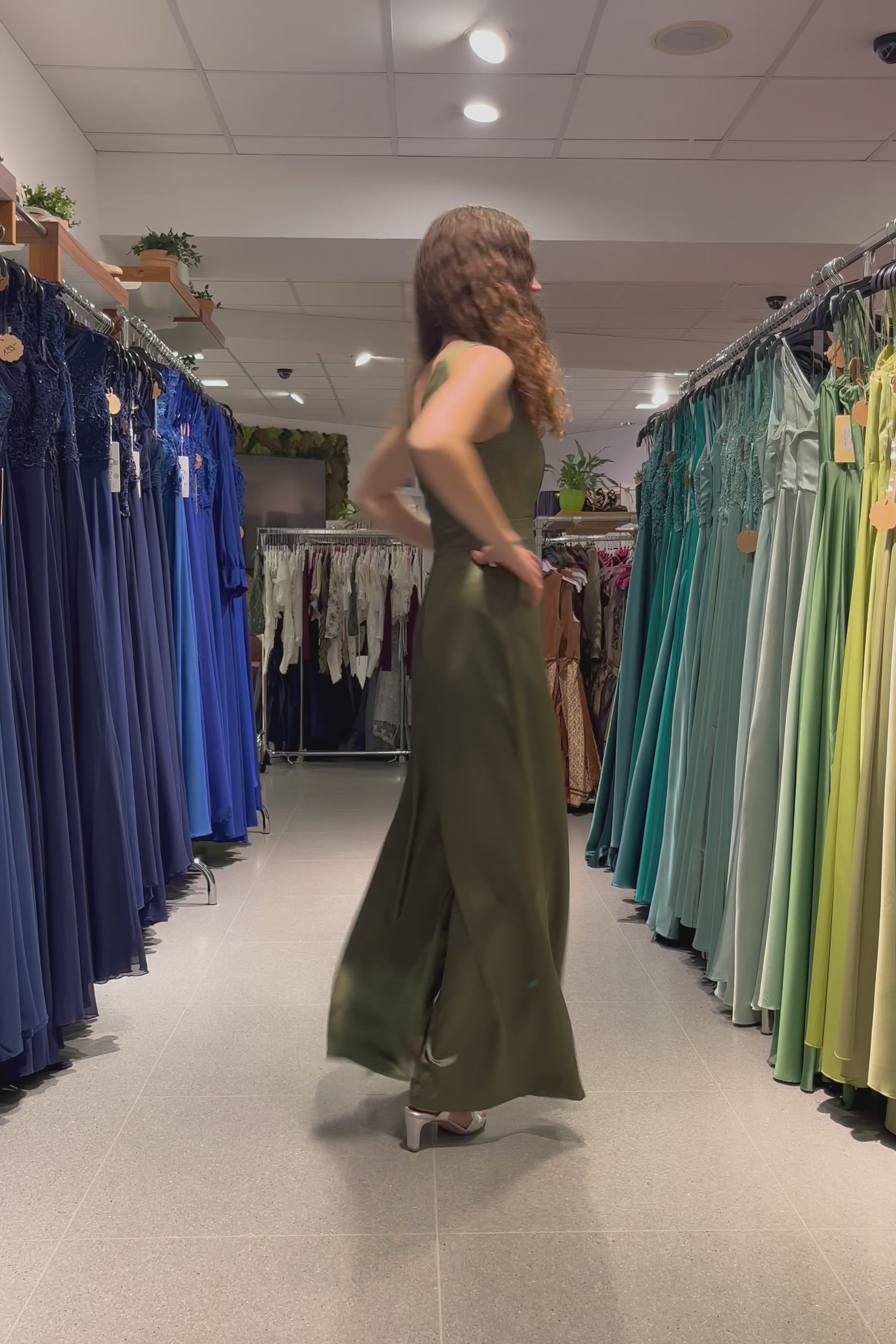 Satin - Jumpsuit kaki - Dein Kleiderladen