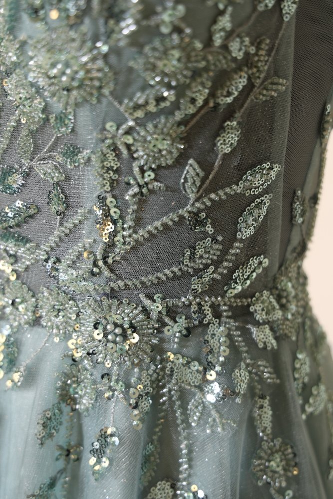 Second Hand Abendkleid mit glitzerndem Tüllrock, Spitze und Rückenschnürung, ozeanwelle - Dein Kleiderladen