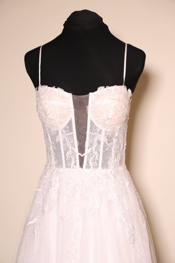 Second Hand Brautkleid mit Corsagen - Oberteil, Tüllärmeln und Glitzertüllrock, ivory - Dein Kleiderladen