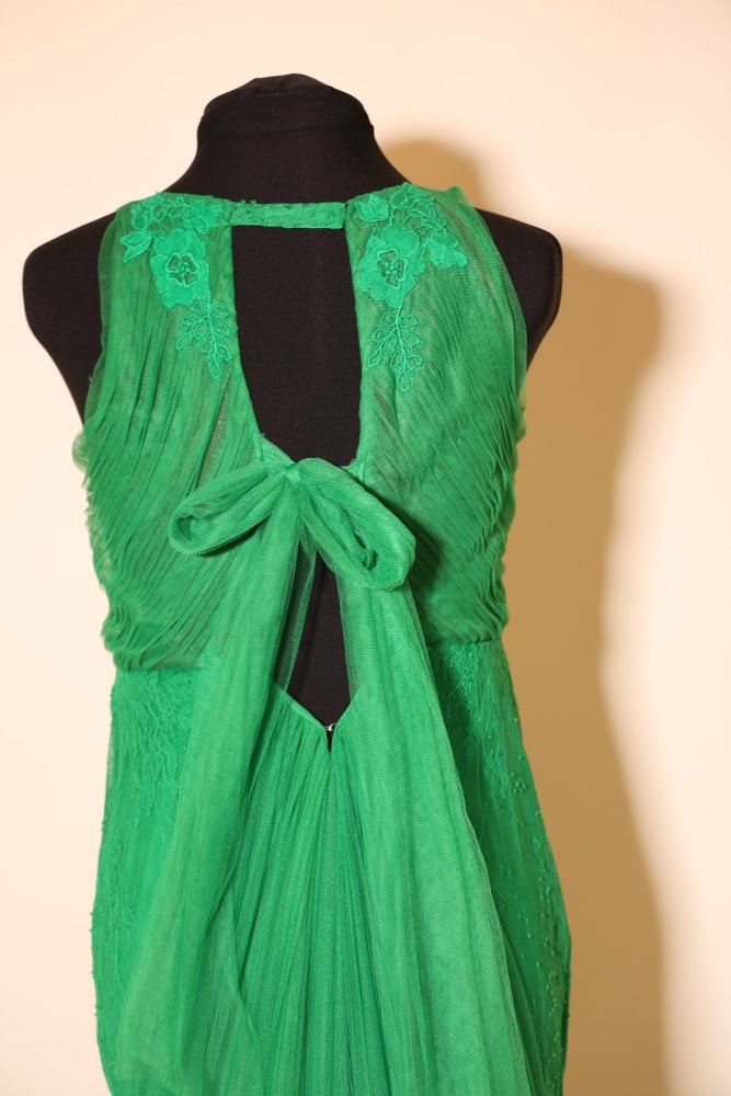 Second Hand enganliegendes Kleid mit Häkelrock und Schleppe, grün - Dein Kleiderladen