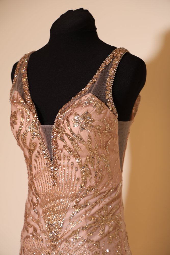 Second Hand enges, funkelndes Abendkleid, lachs/gold - Dein Kleiderladen