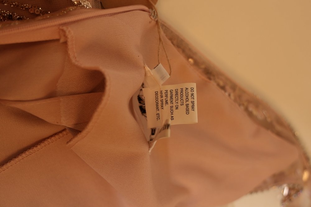 Second Hand enges, funkelndes Abendkleid, lachs/gold - Dein Kleiderladen