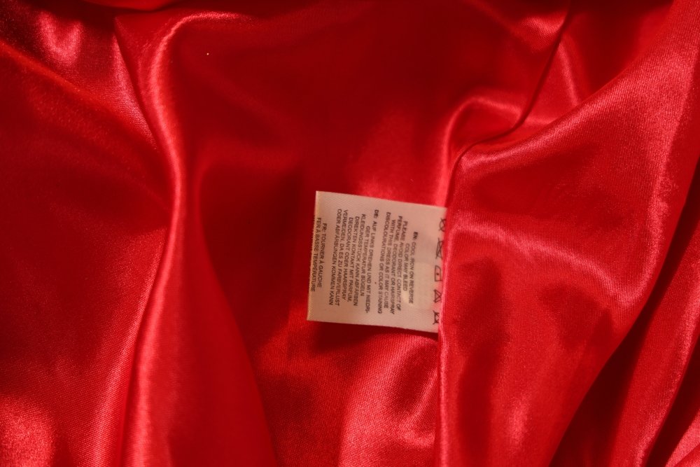 Second Hand hochgeschlossenes Abendkleid mit geradem Rückenausschnitt, rot - Dein Kleiderladen