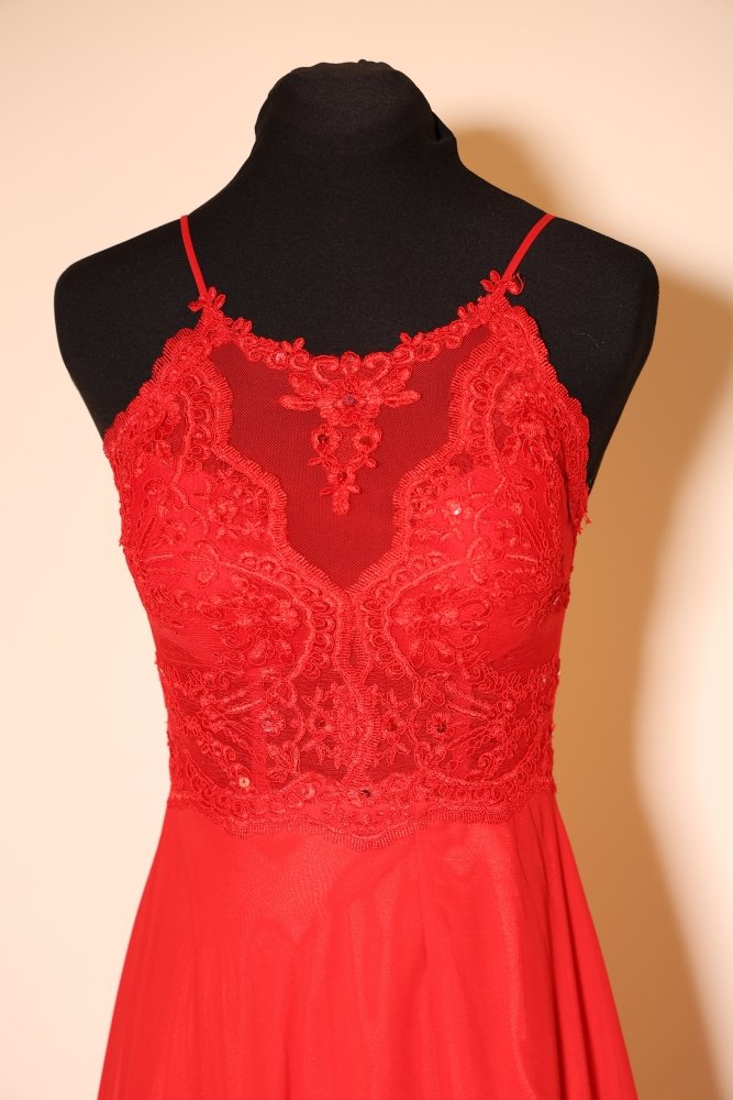 Second Hand hochgeschlossenes Abendkleid mit geradem Rückenausschnitt, rot - Dein Kleiderladen