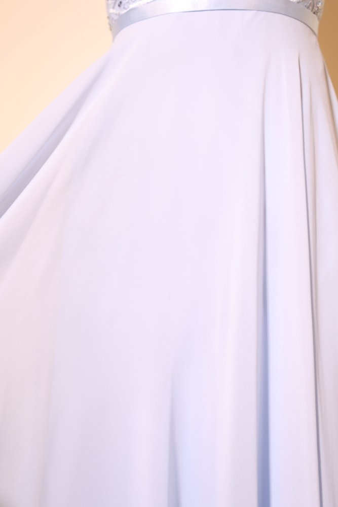 Second Hand hochgeschlossenes Chiffonkleid schnörkeliger Spitze, hellblau - Dein Kleiderladen