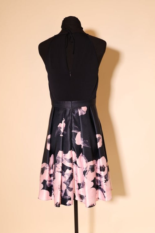 Second Hand kurzes Abendkleid mit elegantem Blumenmuster, dunkelblau - Dein Kleiderladen
