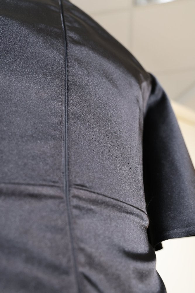 Second Hand Midi - Satinkleid mit eleganten Raffungen, schwarz - Dein Kleiderladen