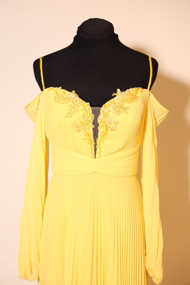 Second Hand Plisseekleid mit langen Ärmeln, gelb - Dein Kleiderladen