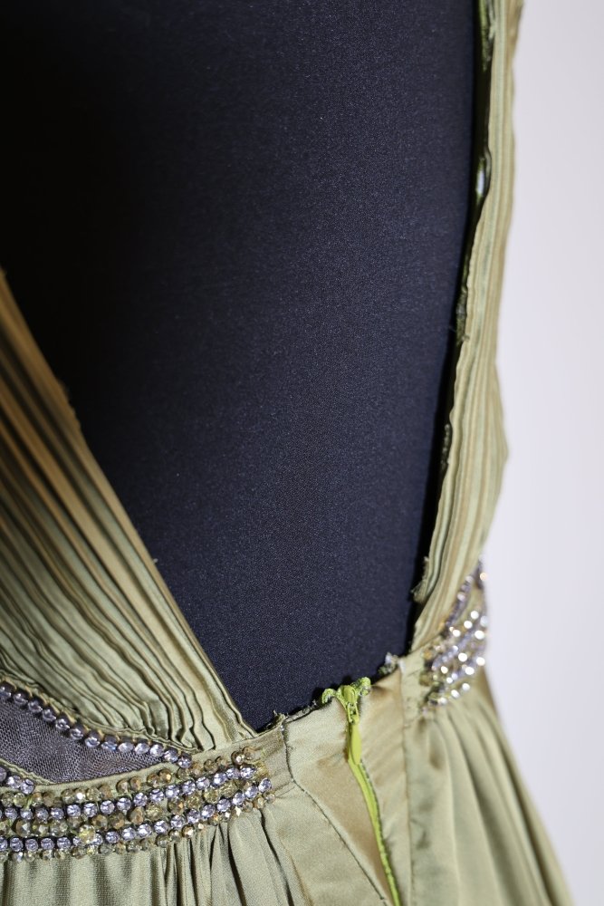 Second Hand Satinkleid mit eleganten Cutouts, kaki - Dein Kleiderladen
