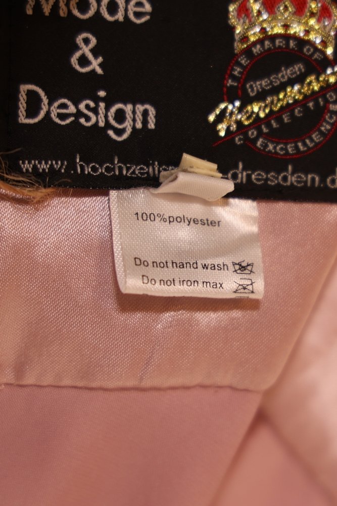 Second Hand schlichtes Satinkleid mit V - Ausschnitt, rosa - Dein Kleiderladen