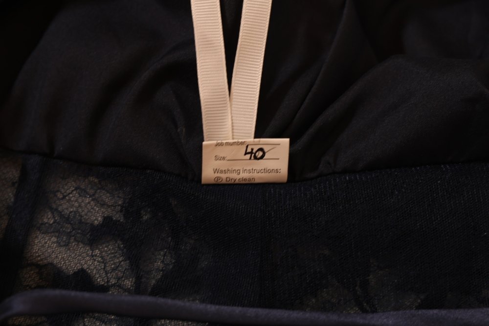 Second Hand Tüllkleid mit Corsage, Schnürung und Spitze, dunkelblau - Dein Kleiderladen