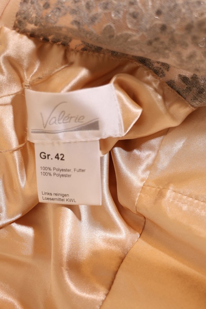 Second Hand Tüllkleid mit silberner Bestickung und V-Ausschnitt, champagner - Dein Kleiderladen