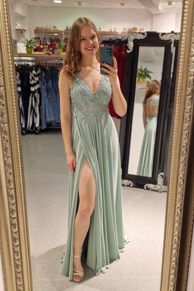 Abendkleid mit Rundrückenausschnitt, Spitze & Schlitz, mint - Dein Kleiderladen